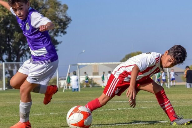 Join San Diego Soccer Lessons for 13-year-olds at Grizzly Soccer Club San Diego! Free Tryouts, expert training, and fun soccer games.